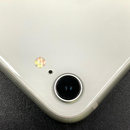 【全額返金保証】【最速発送】Apple iPhone iPhone 8 64GB シルバー docomo SIMフリー 白ロム 動作確認済 83%
