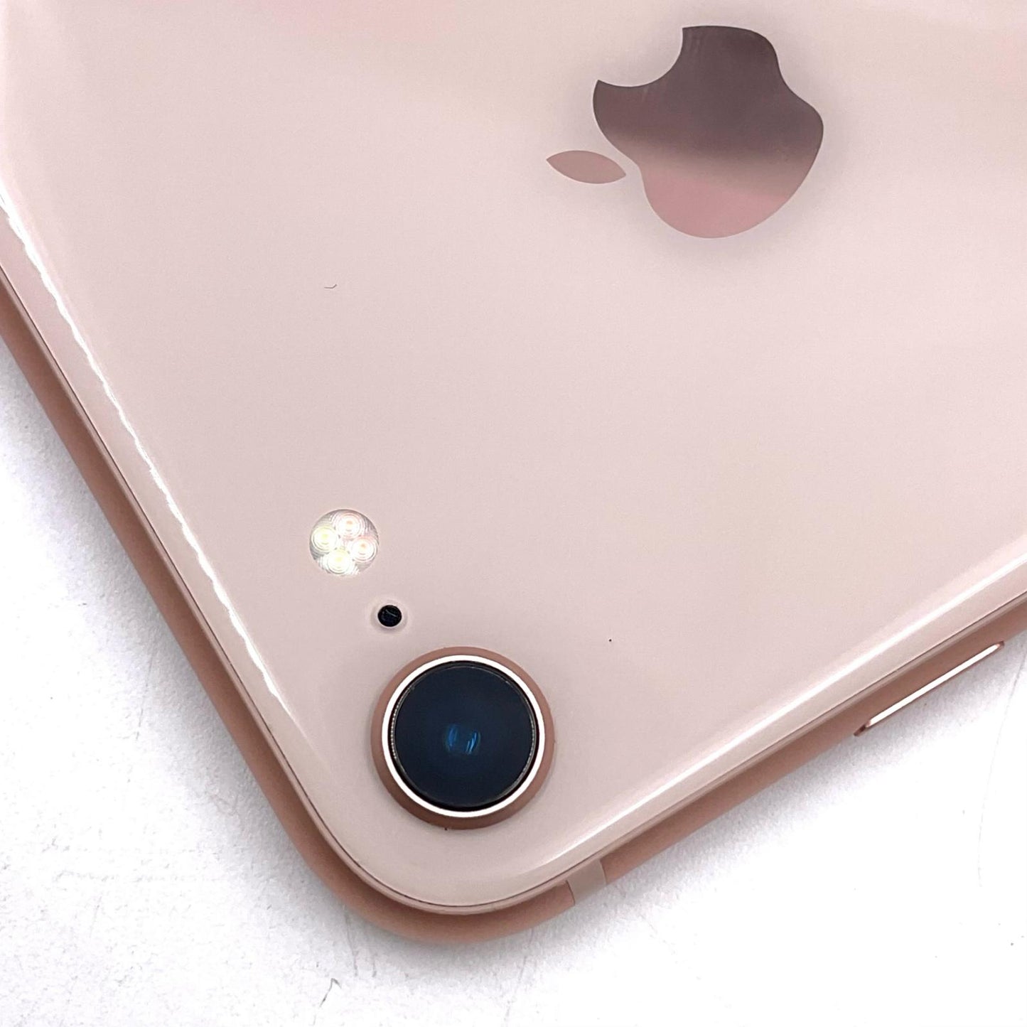 【全額返金保証】【最速発送】Apple iPhone iPhone 8 64GB ゴールド docomo SIMフリー 白ロム 動作確認済 80%