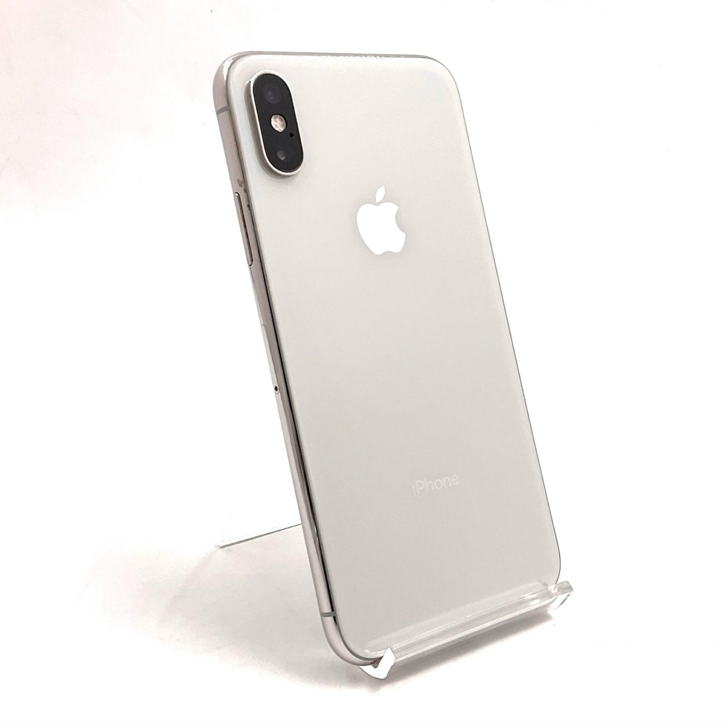 【全額返金保証】【最速発送】Apple iPhone iPhone XS 256GB シルバー docomo 白ロム 動作確認済 69%