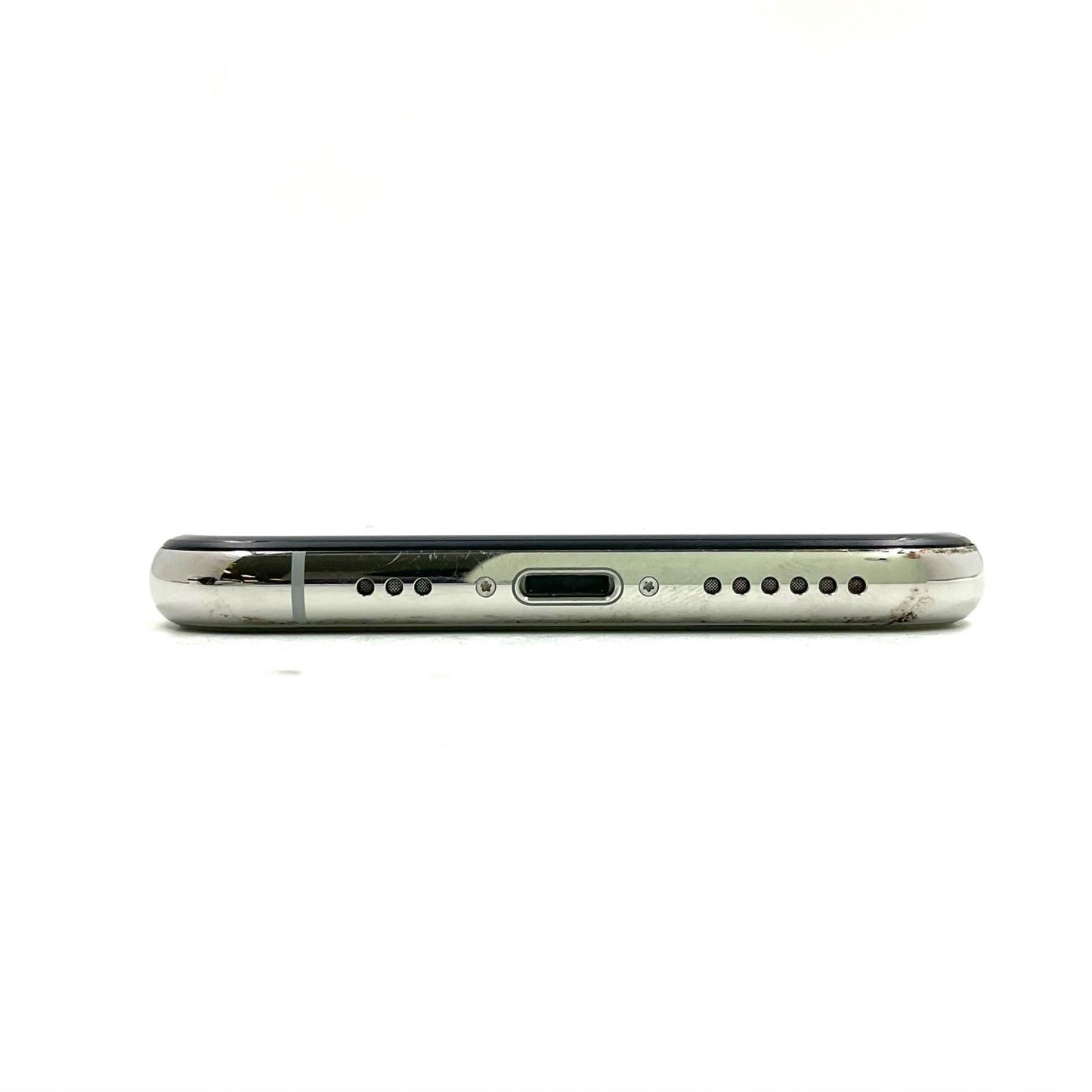 【全額返金保証】【最速発送】Apple iPhone iPhone XS 256GB シルバー docomo 白ロム 動作確認済 69%