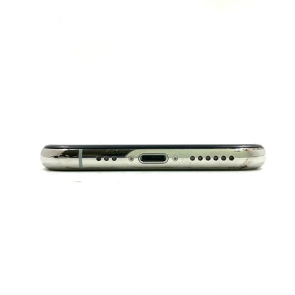 【全額返金保証】【最速発送】Apple iPhone iPhone XS 256GB シルバー docomo 白ロム 動作確認済 69%