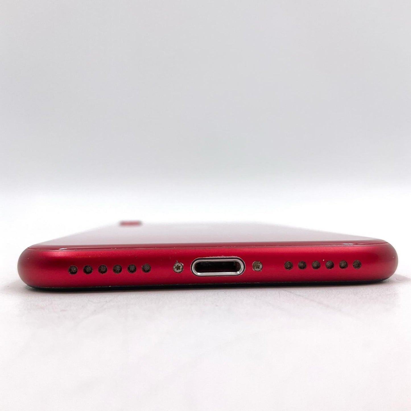 【全額返金保証】【最速発送】Apple iPhone iPhone SE（第3世代） 64GB (PRODUCT)RED au SIMフリー 白ロム 動作確認済 80%