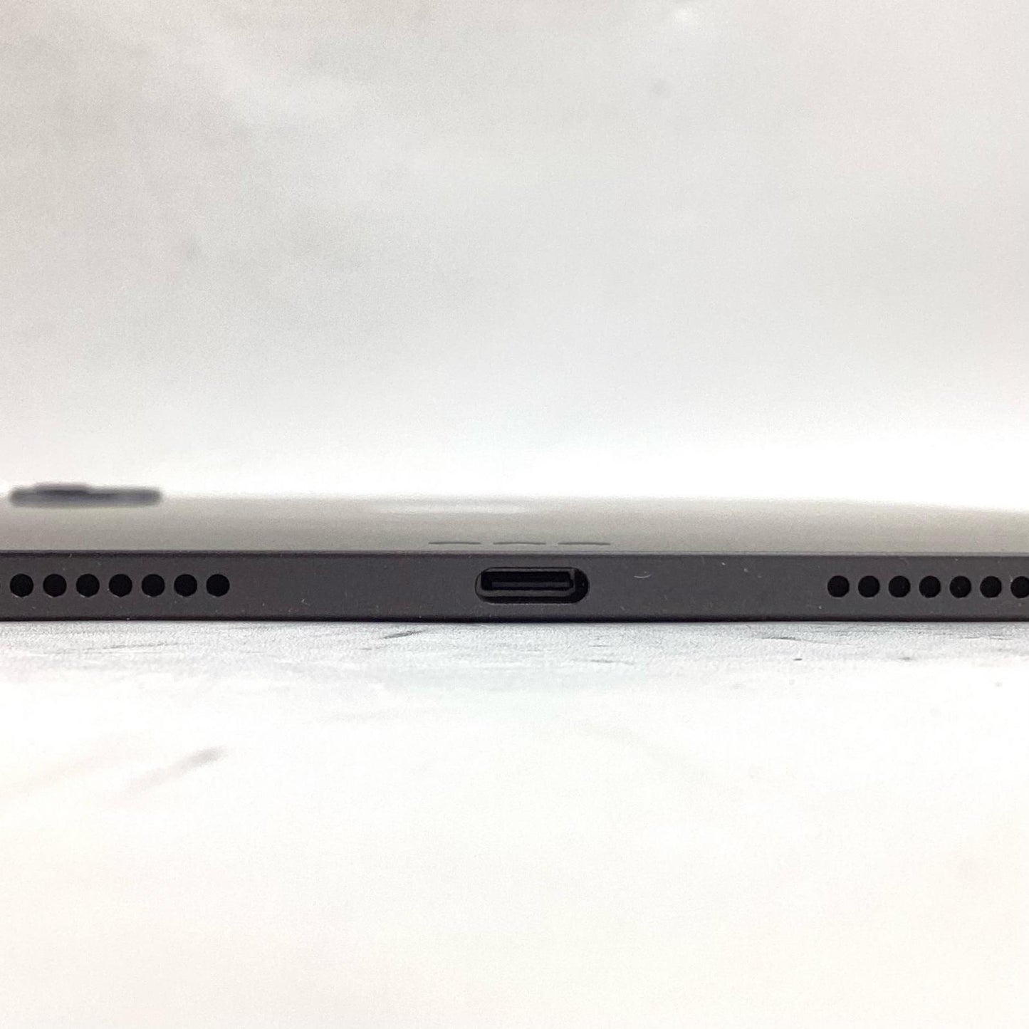【全額返金保証】【最速発送】Apple iPad Pro (M5) 11インチ 512GB スペースブラック Wi-Fi 美品 動作確認済
