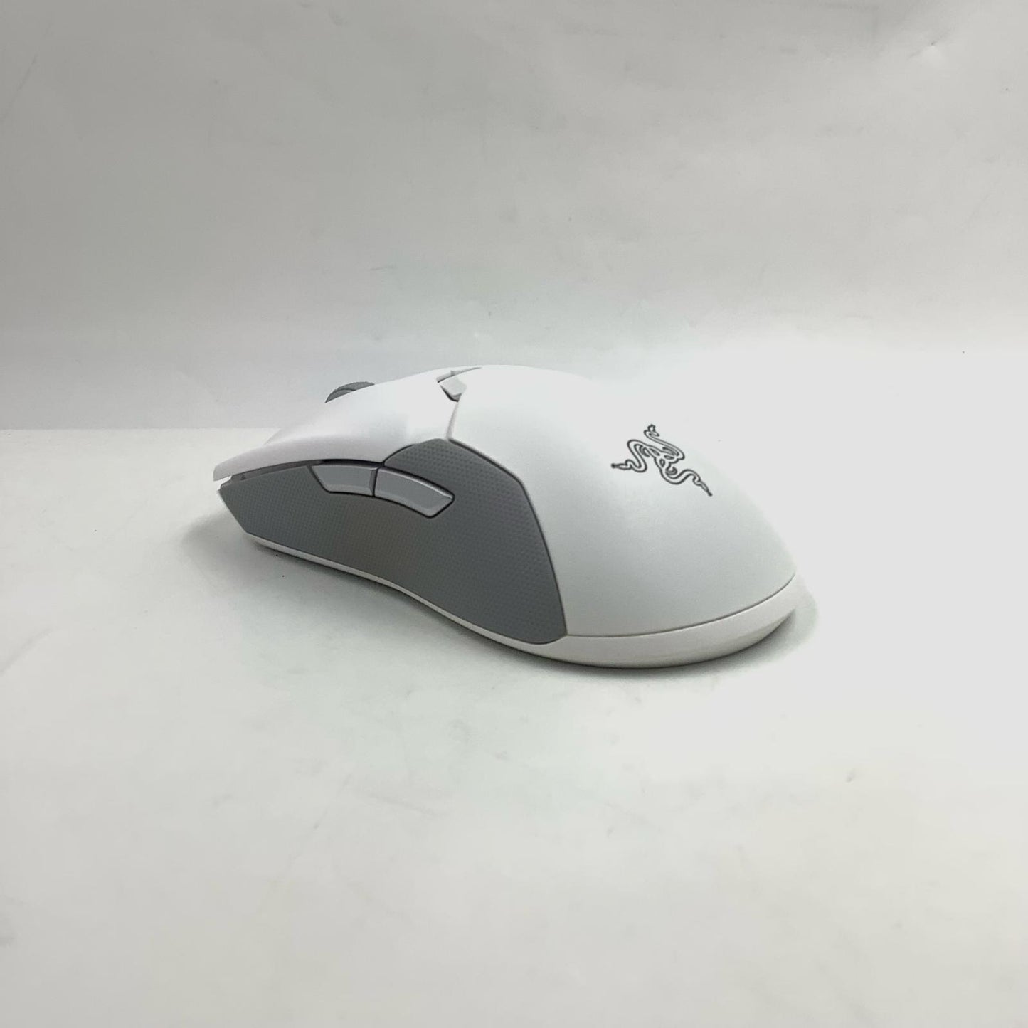 【全額返金保証】【最速発送】Razer Viper Ultimate RC30-030501 美品 動作確認済