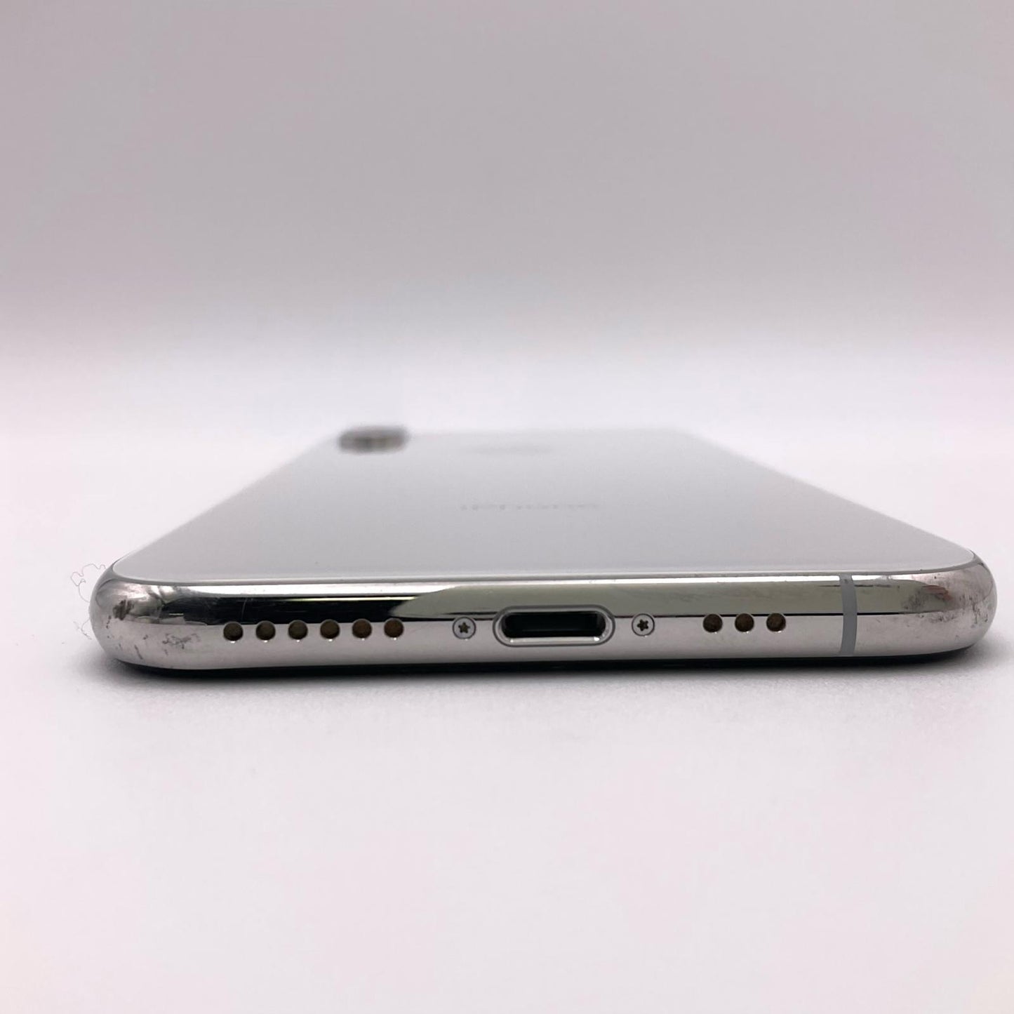 【最速発送】Apple iPhone iPhone XS 256GB シルバー au 白ロム【難有】 76%