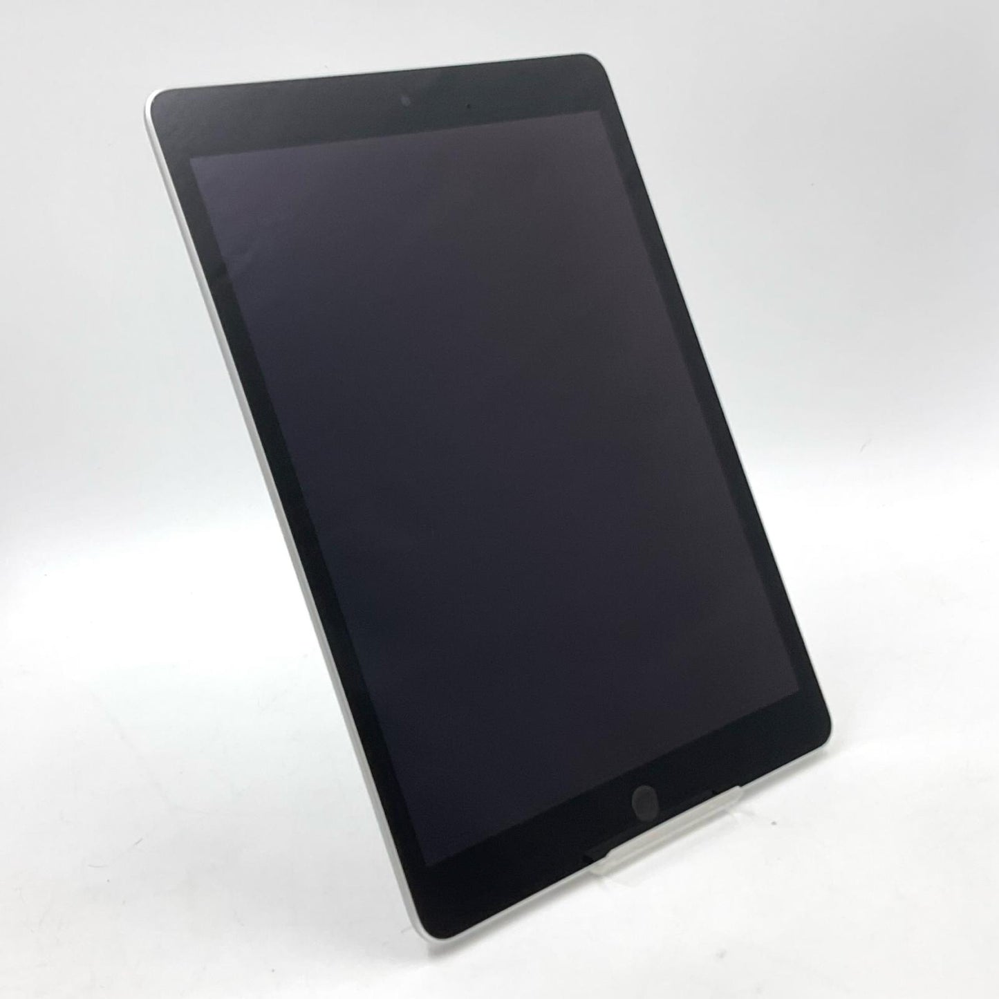【全額返金保証】【最速発送】Apple iPad iPad 10.2インチ 第9世代 256GB シルバー Wi-Fi 美品 動作確認済