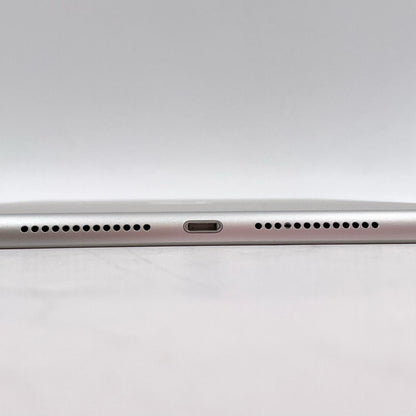 【全額返金保証】【最速発送】Apple iPad iPad 10.2インチ 第9世代 256GB シルバー Wi-Fi 美品 動作確認済