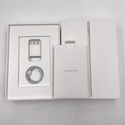 【全額返金保証】【最速発送】Apple iPad iPad 10.2インチ 第9世代 256GB シルバー Wi-Fi 美品 動作確認済