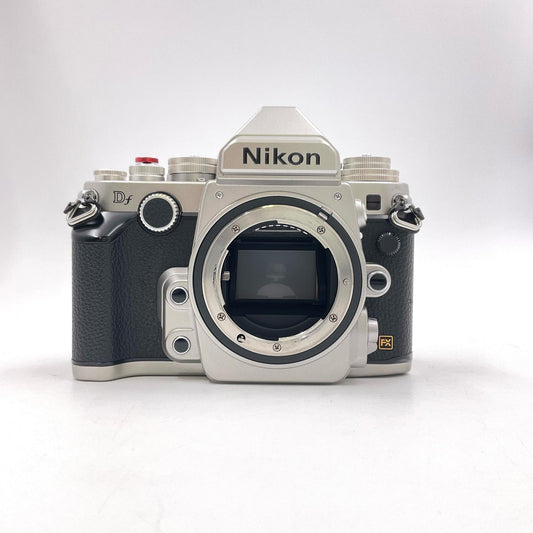 【全額返金保証】【最速発送】Nikon デジタル一眼 Df 50mm f/1.8G Special Editionキット シルバー 美品 動作確認済