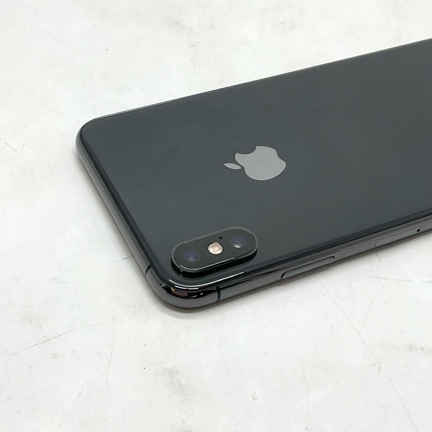 【最速発送】Apple iPhone iPhone XS Max 64GB スペースグレイ docomo 白ロム【難有】 79%