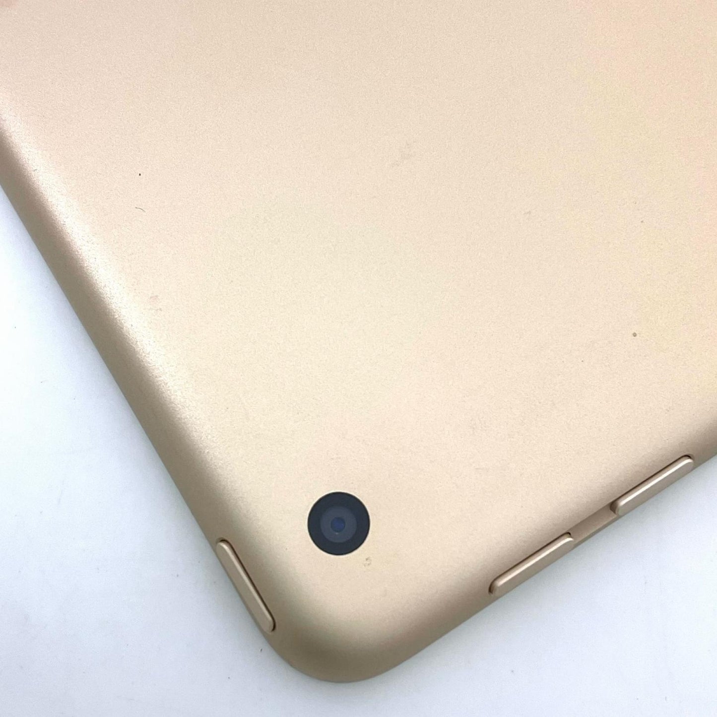 【最速発送】Apple iPad iPad 9.7インチ 第5世代 32GB ゴールド Wi-Fi【難有】