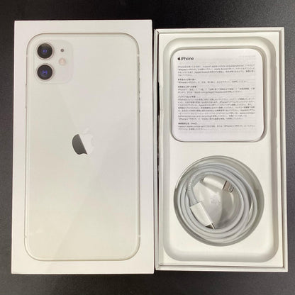 【全額返金保証】【最速発送】Apple iPhone iPhone 11 64GB ホワイト docomo 白ロム 動作確認済 74%
