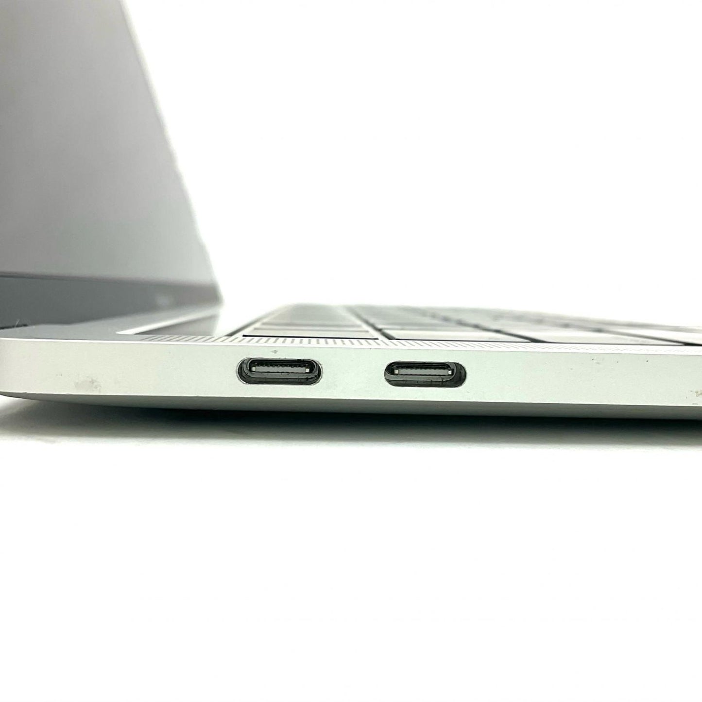 【最速発送】Apple MacBook Pro 13インチ 2019 1.4 GHz クアッドコア Intel Core i5 8GB 256GB シルバー【難有】