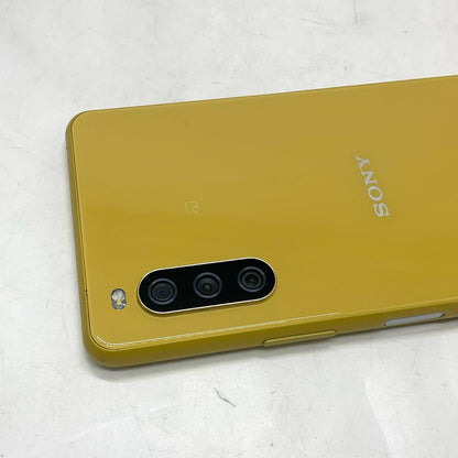 【全額返金保証】【最速発送】Sony Xperia 10 III 128GB イエロー docomo SO-52B 白ロム 美品 動作確認済