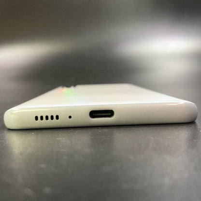【全額返金保証】【最速発送】SAMSUNG Galaxy A41 ホワイト au SCV48 白ロム 美品 動作確認済