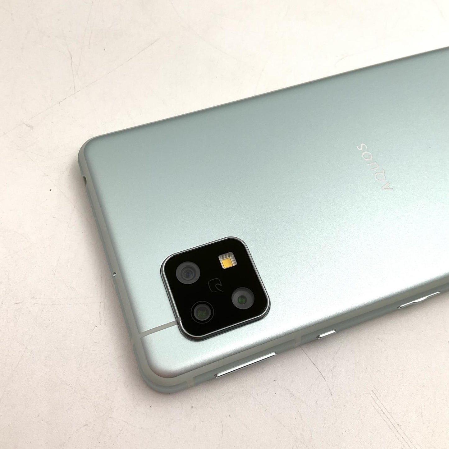 【全額返金保証】【最速発送】SHARP AQUOS sense5G 64GB Olive Silver au SHG03 白ロム 超美品 動作確認済