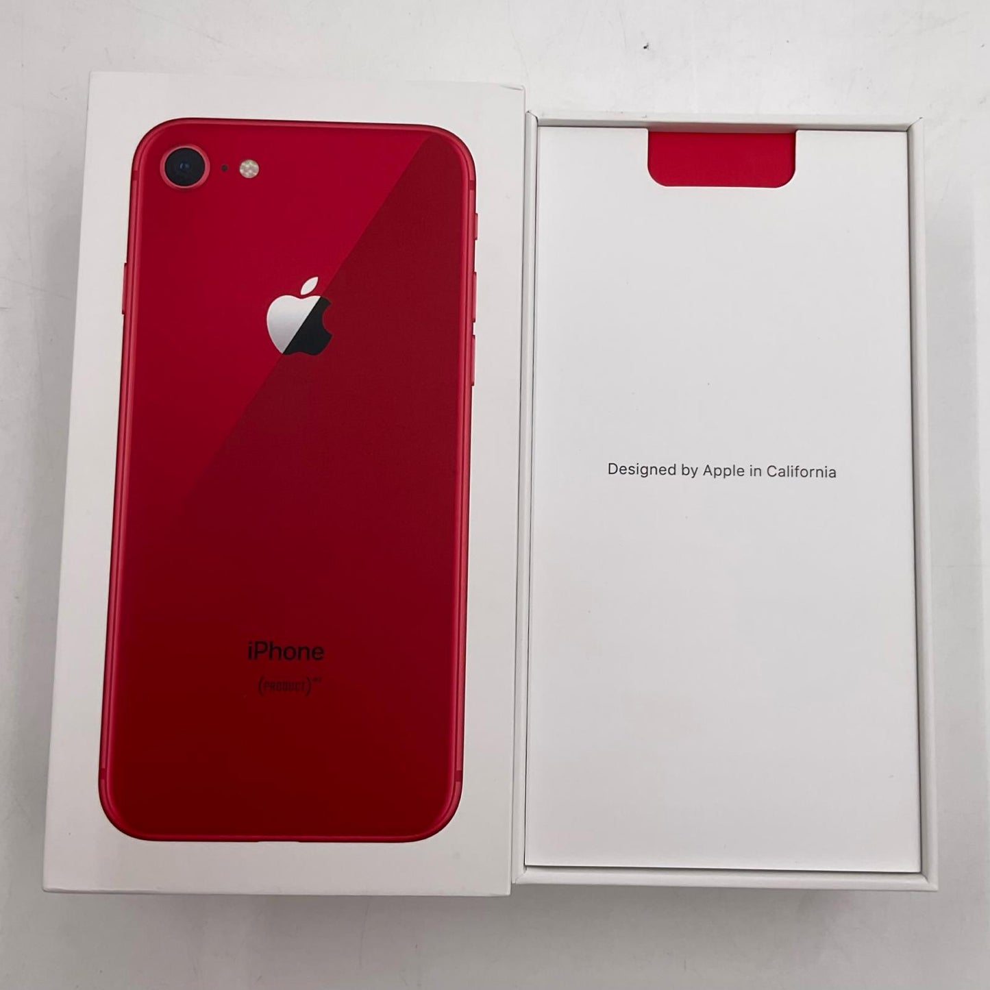 【全額返金保証】【最速発送】Apple iPhone iPhone 8 64GB (PRODUCT)RED docomo 白ロム 動作確認済 83%