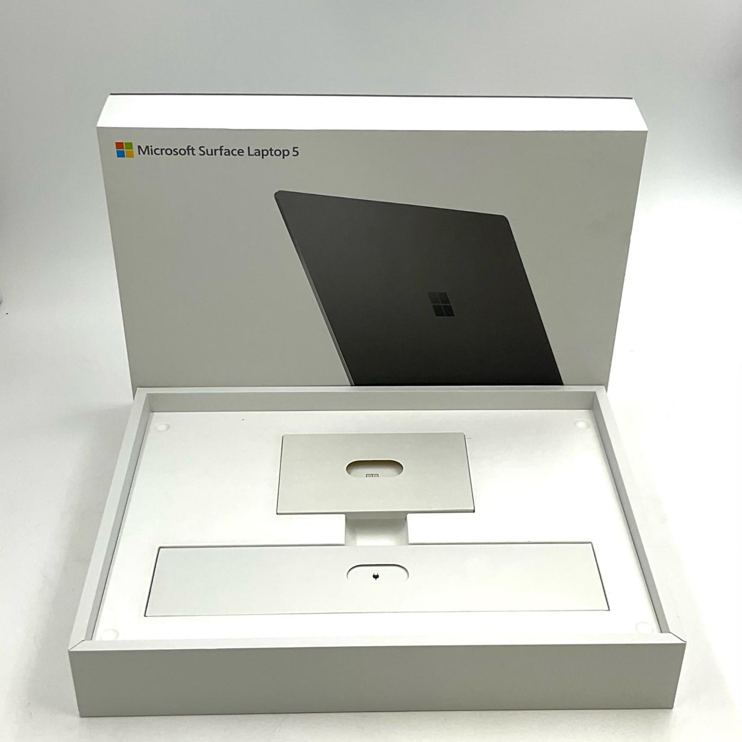 【最速発送】Microsoft Surface Laptop 5 R1S-00045 i5-1235U 8GB M.2 SSD 512GB 75.4%【難有】