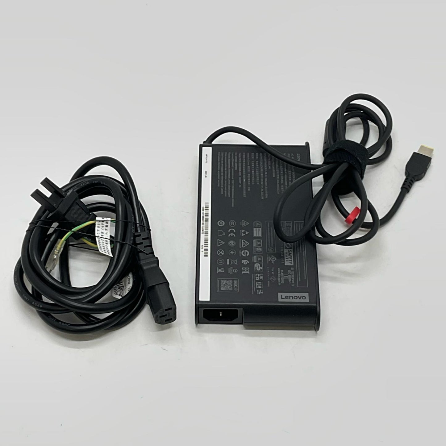【全額返金保証】【最速発送】Lenovo ThinkBook 16p Gen 2 20YM000TJP AMD Ryzen 7 5800H 16GB M.2 SSD 512GB NVIDIA GeForce RTX 3060 Laptop 100% 美品 動作確認済