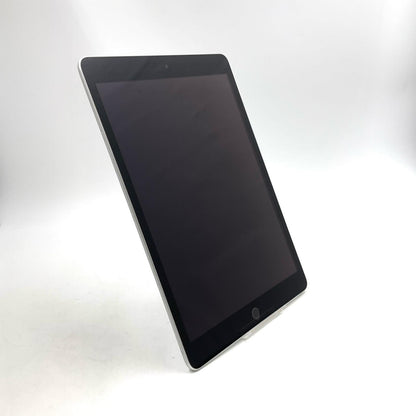 【全額返金保証】【最速発送】Apple iPad iPad 10.2インチ 第9世代 256GB シルバー Wi-Fi 動作確認済