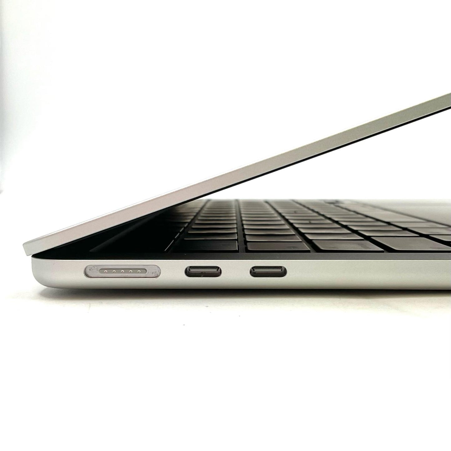 【全額返金保証】【最速発送】Apple MacBook Air 13インチ 2025 Apple M4 16GB 256GB シルバー 100% 美品 動作確認済