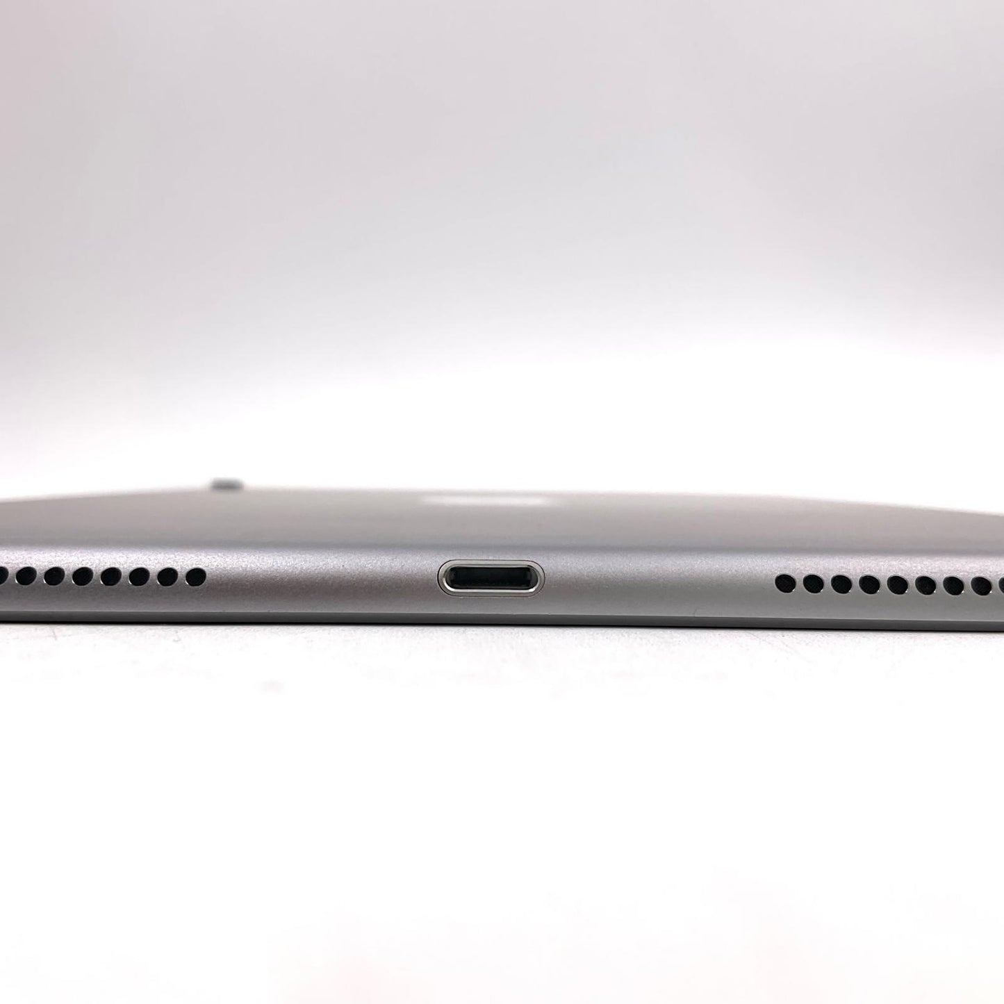 【全額返金保証】【最速発送】Apple iPad Pro 10.5インチ 第1世代 64GB スペースグレイ WiFi+Cellular au 白ロム 美品 動作確認済