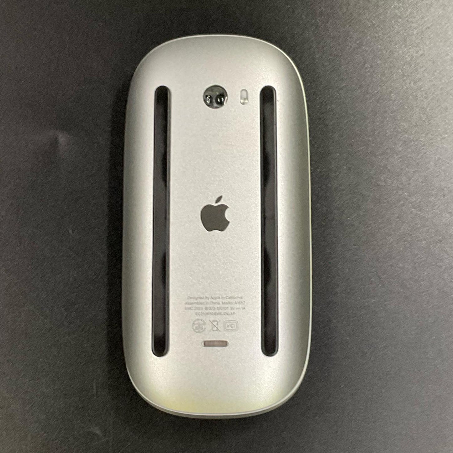 【全額返金保証】【最速発送】Apple Magic Mouse 2 MLA02J/A 超美品 動作確認済
