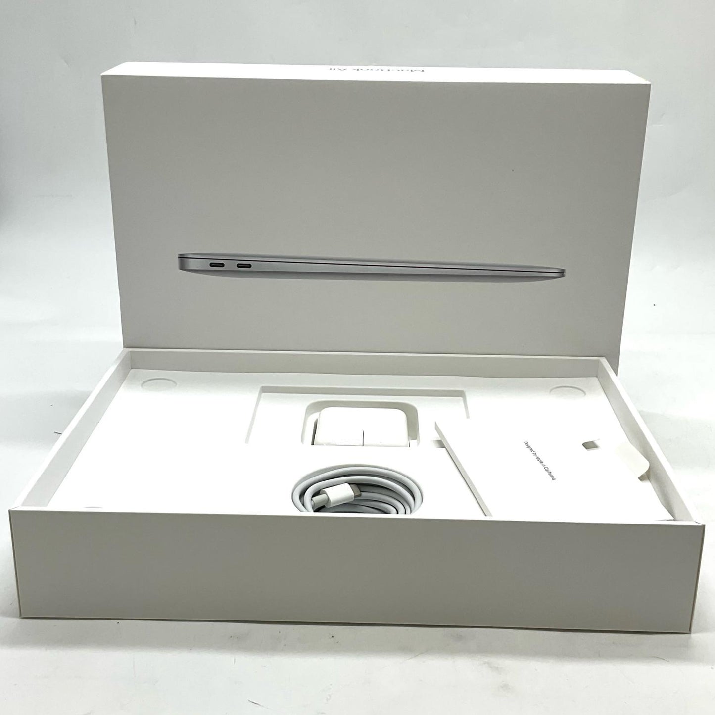 【全額返金保証】【最速発送】Apple MacBook Air 13インチ 2020 Apple M1 8GB 256GB シルバー 100% 超美品 動作確認済