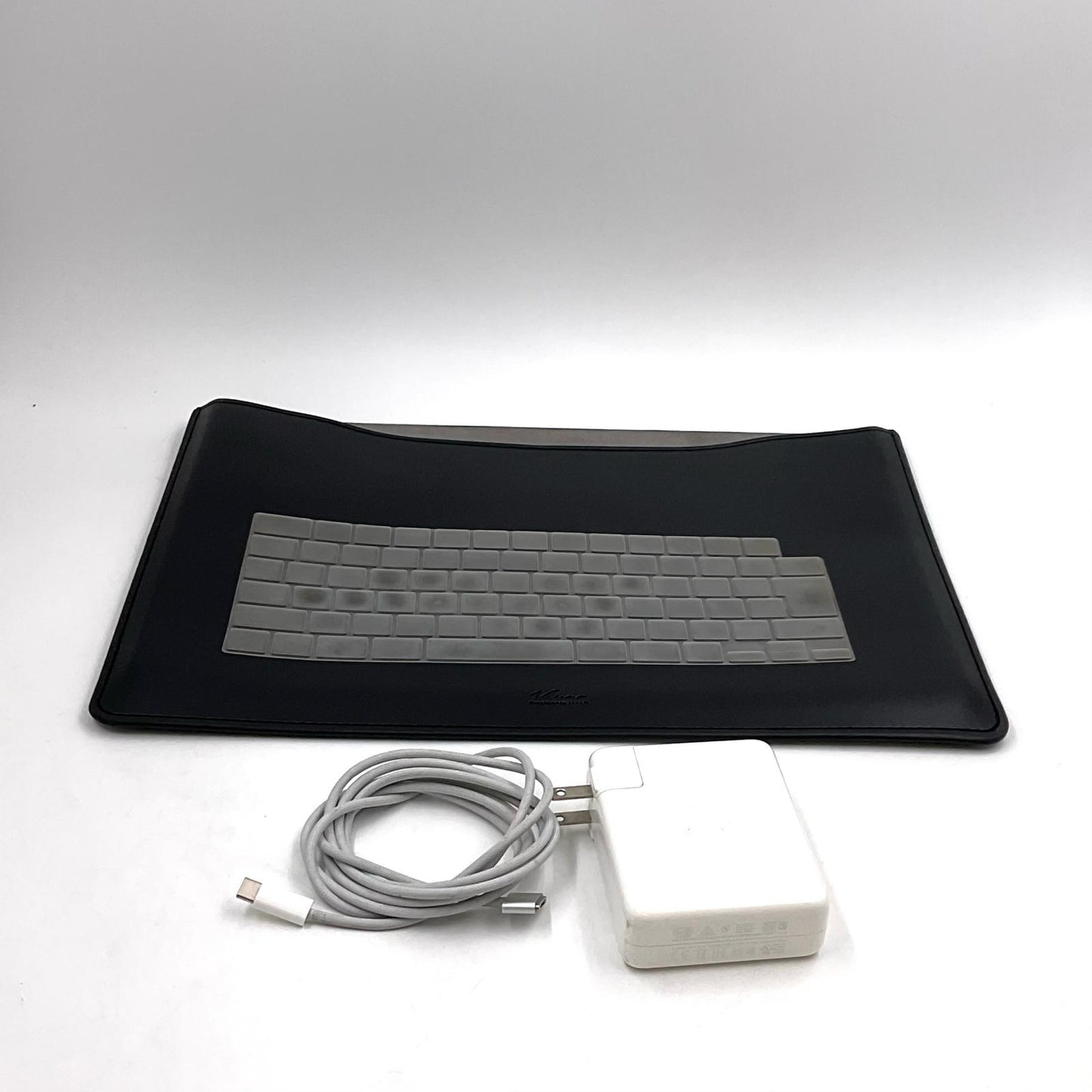 【全額返金保証】【最速発送】Apple MacBook Pro 16インチ 2021 M1 Max 10コア 32GB 1TB スペースグレイ 96% 動作確認済
