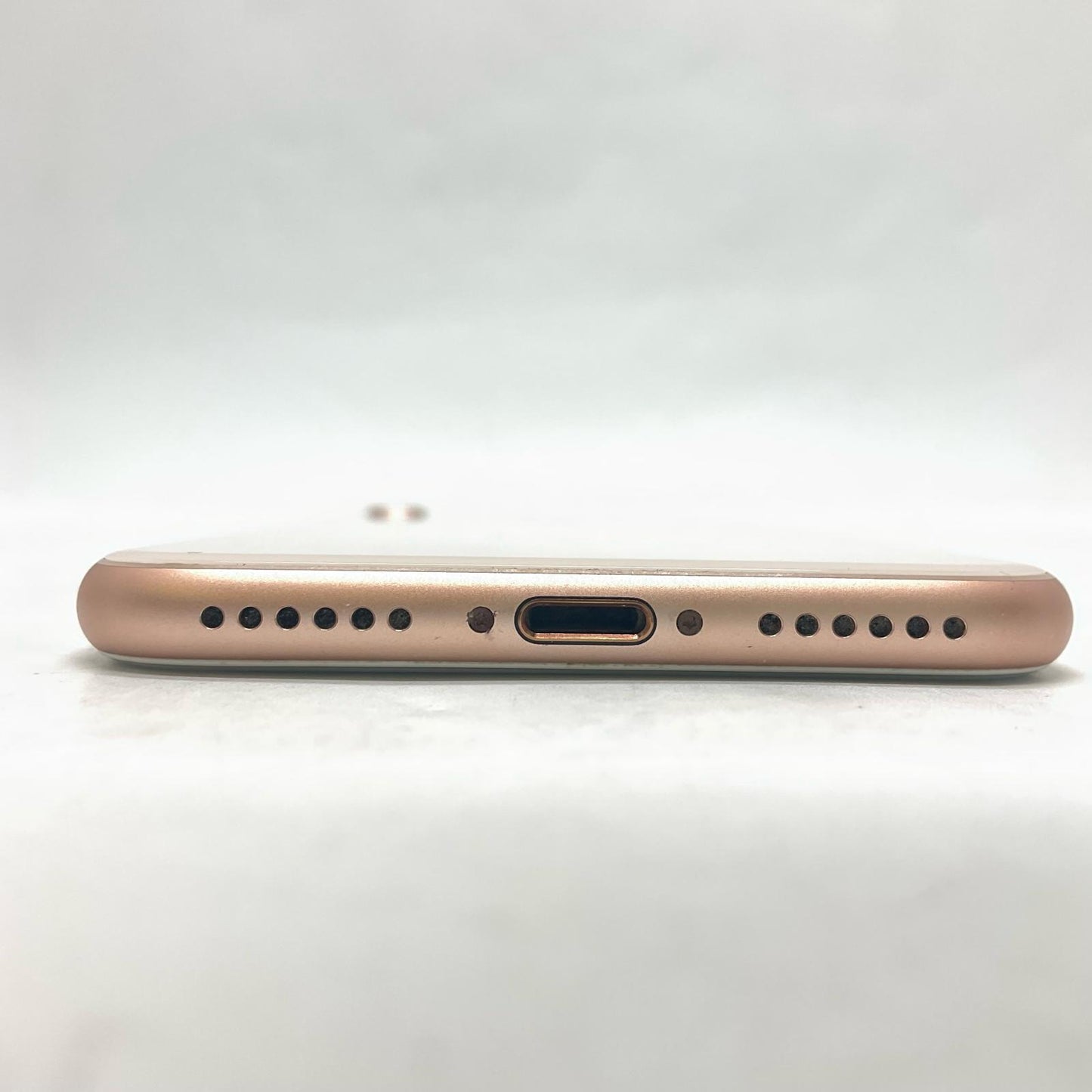 【全額返金保証】【最速発送】Apple iPhone iPhone 8 64GB ゴールド Softbank 白ロム 動作確認済 75%