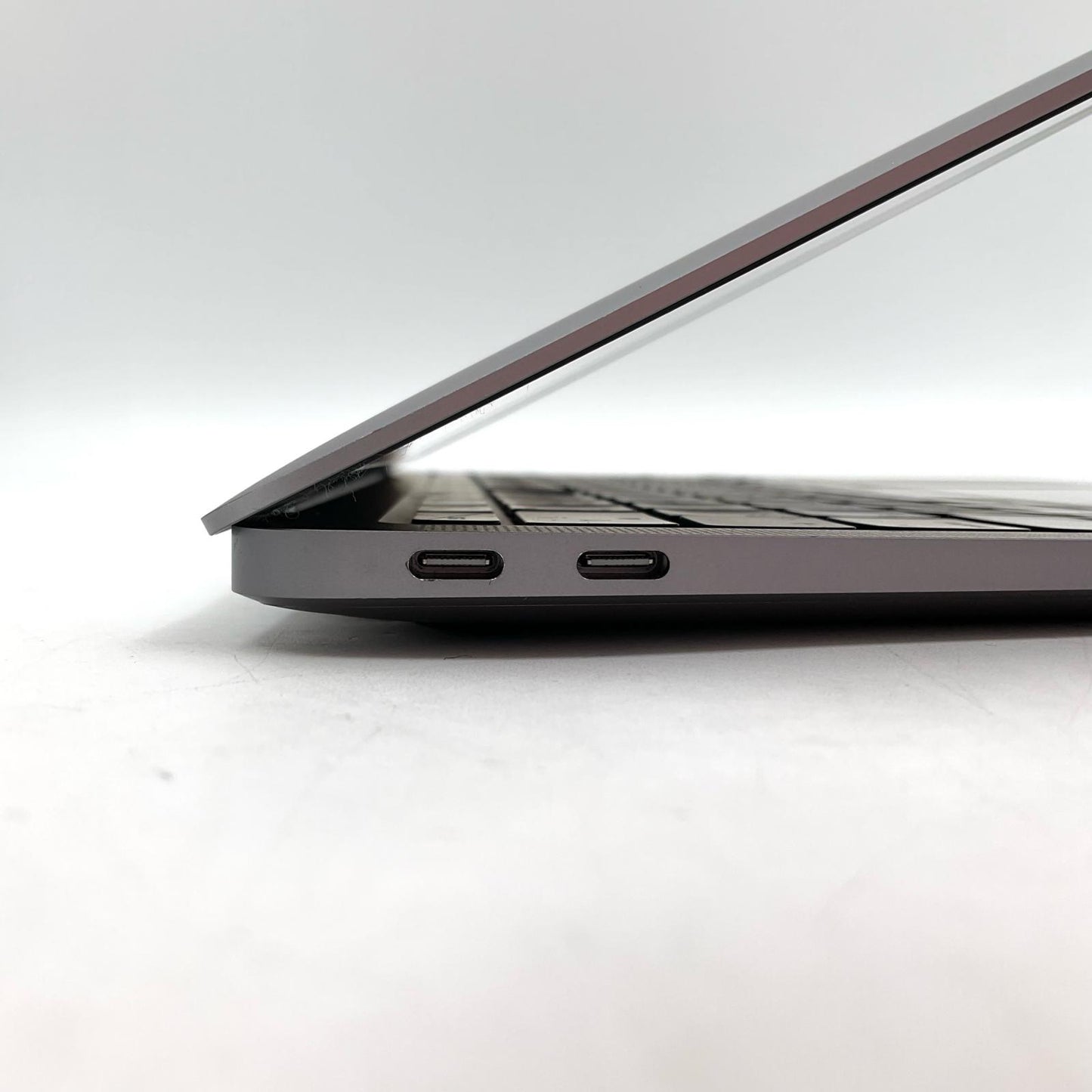 【最速発送】Apple MacBook Air 13インチ 2020 Apple M1 8GB 256GB スペースグレイ 89%【難有】