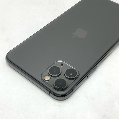 【全額返金保証】【最速発送】Apple iPhone iPhone 11 Pro Max 64GB スペースグレイ au 白ロム 動作確認済 74%