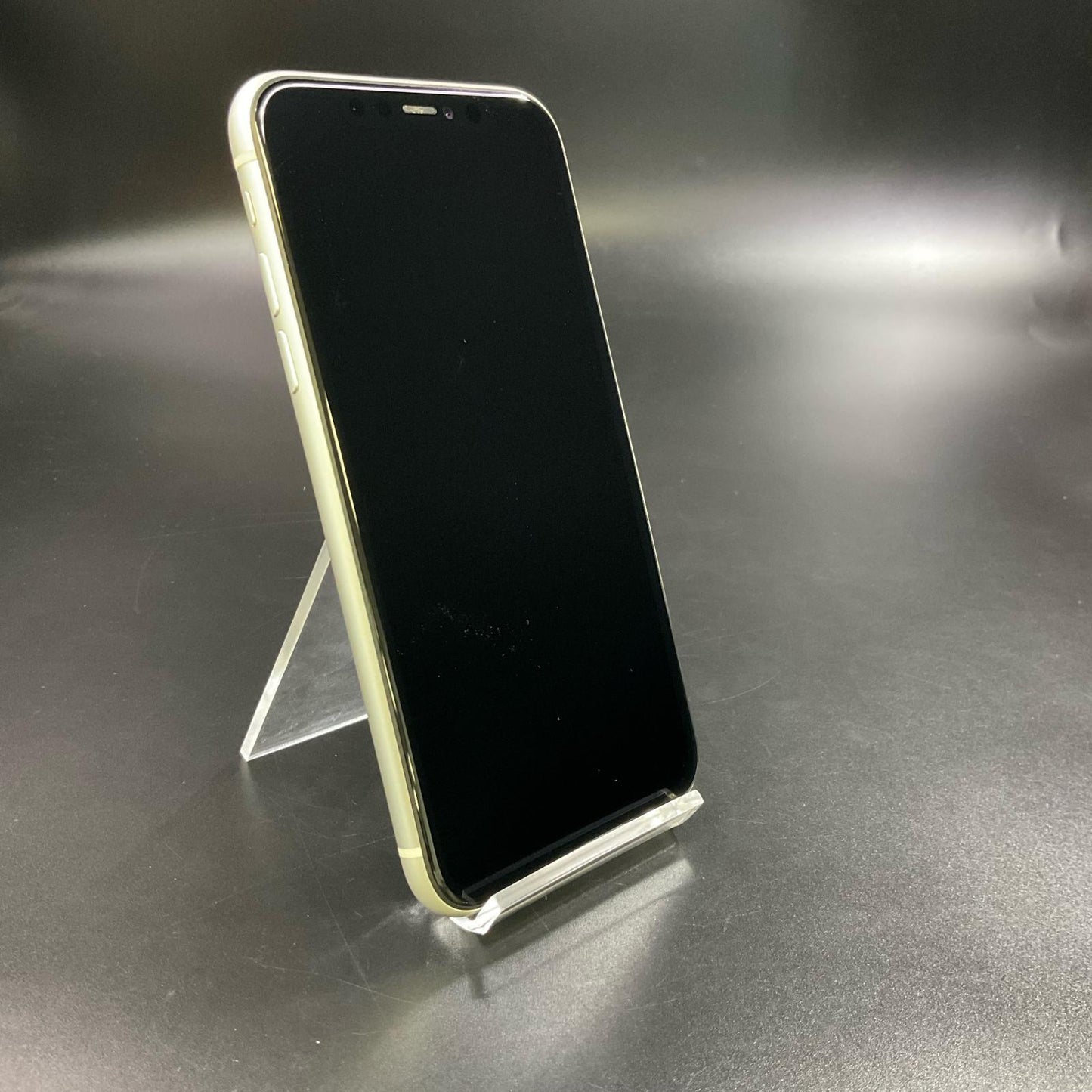 【最速発送】Apple iPhone iPhone 11 64GB ホワイト au SIMフリー 白ロム【難有】 82%