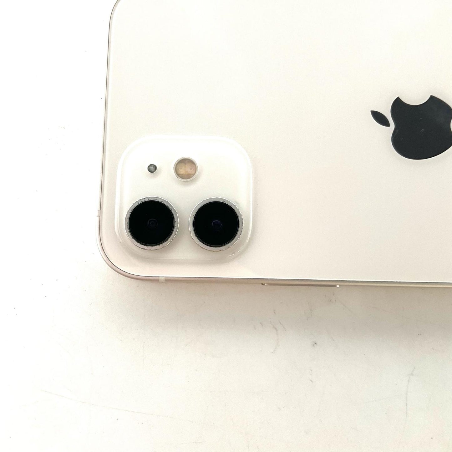 【全額返金保証】【最速発送】Apple iPhone iPhone 12 64GB ホワイト au 白ロム 動作確認済 78%
