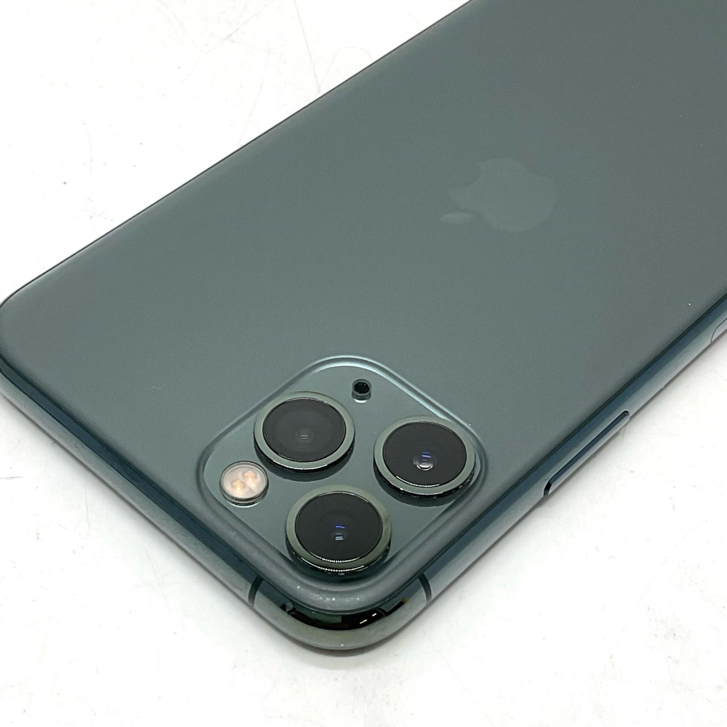 【全額返金保証】【最速発送】Apple iPhone iPhone 11 Pro 64GB ミッドナイトグリーン au 白ロム 動作確認済 75%