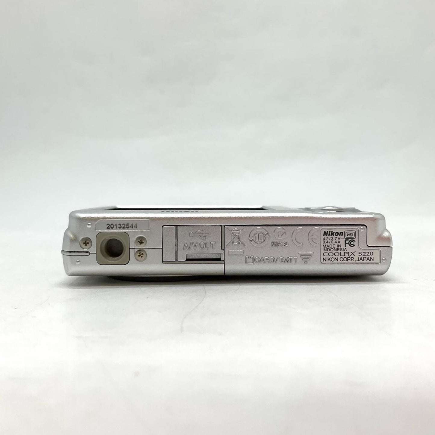 【全額返金保証】【最速発送】Nikon コンパクトデジタルカメラ COOLPIX S220 [シルバー] 美品 動作確認済