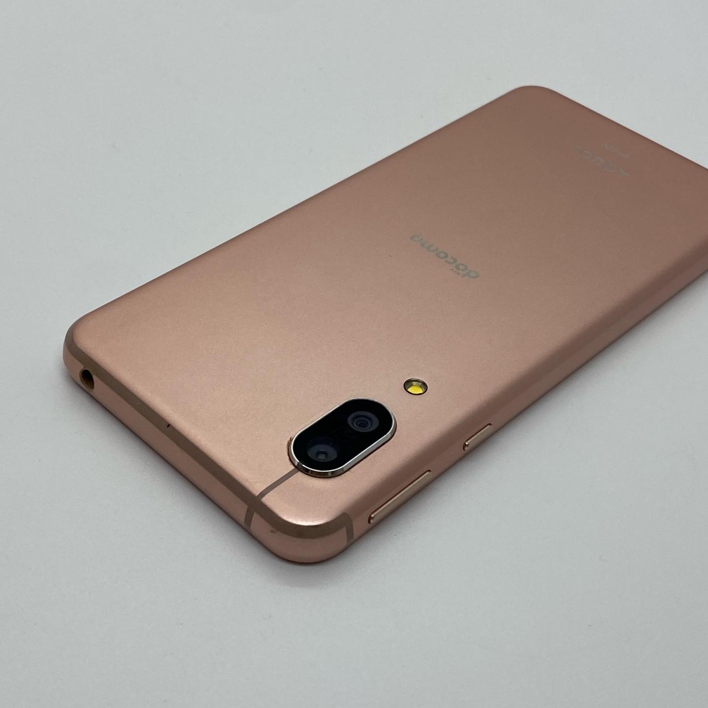 【全額返金保証】【最速発送】SHARP AQUOS sense3 64GB docomo SH-02M 白ロム 動作確認済