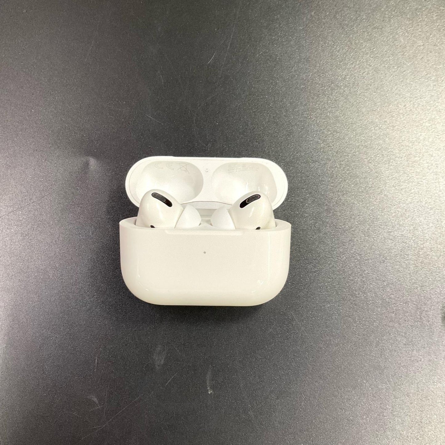 【全額返金保証】【最速発送】Apple AirPods Pro（第1世代） A2084 美品 動作確認済