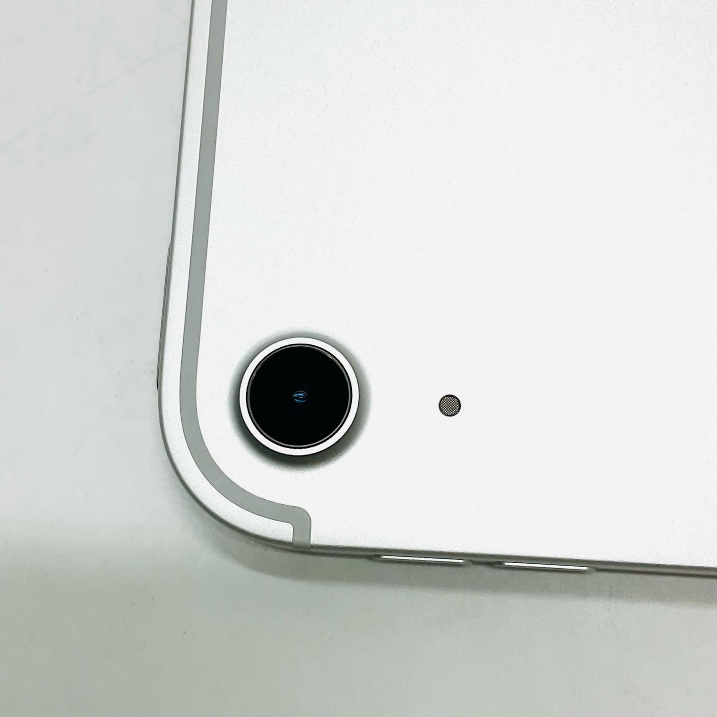 【全額返金保証】【最速発送】Apple iPad iPad 10.9インチ 第10世代 64GB シルバー WiFi+Cellular Softbank 白ロム 美品 動作確認済