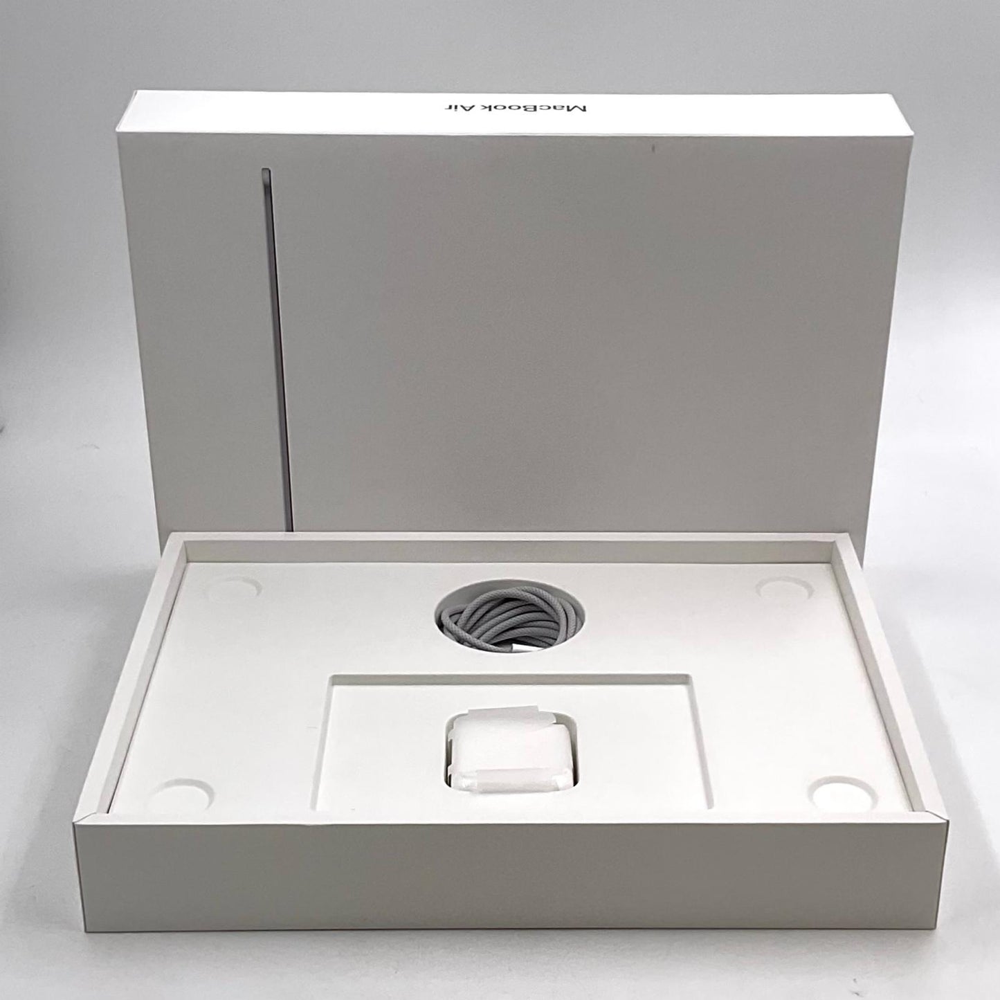 【全額返金保証】【最速発送】Apple MacBook Air 13インチ 2024 Apple M3 8GB 512GB スペースグレイ 100% 美品 動作確認済