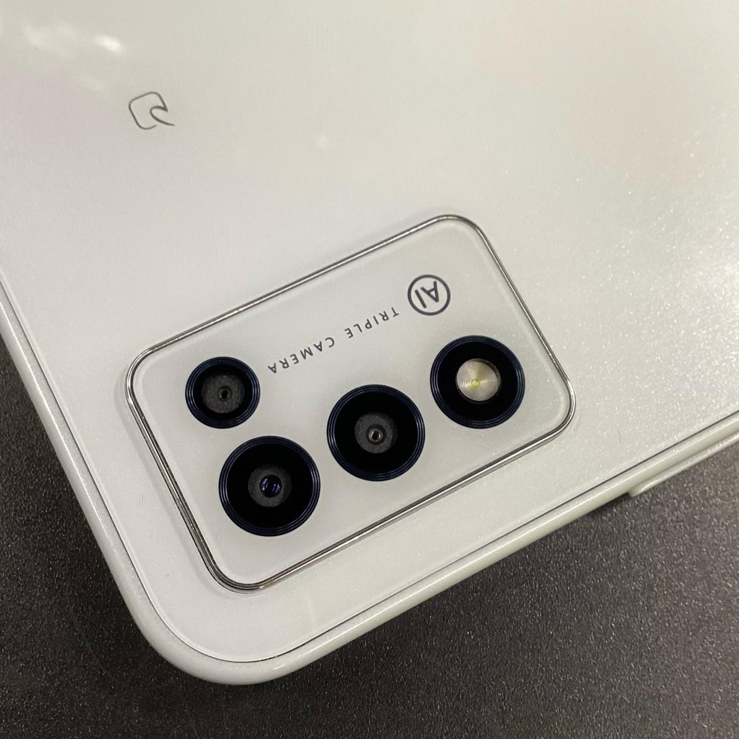 【全額返金保証】【最速発送】ZTE Libero 5G III 64GB ホワイト Y!mobile A202ZT 白ロム 超美品 動作確認済