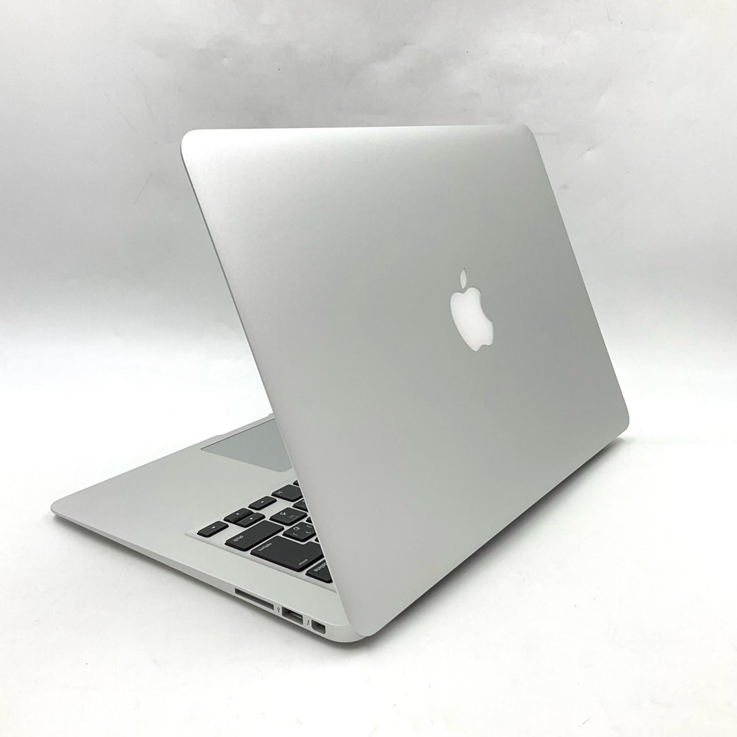 【全額返金保証】【最速発送】Apple MacBook Air 13インチ 2015 1.6 GHz intel core i5 8GB 256GB シルバー 81.6% 動作確認済