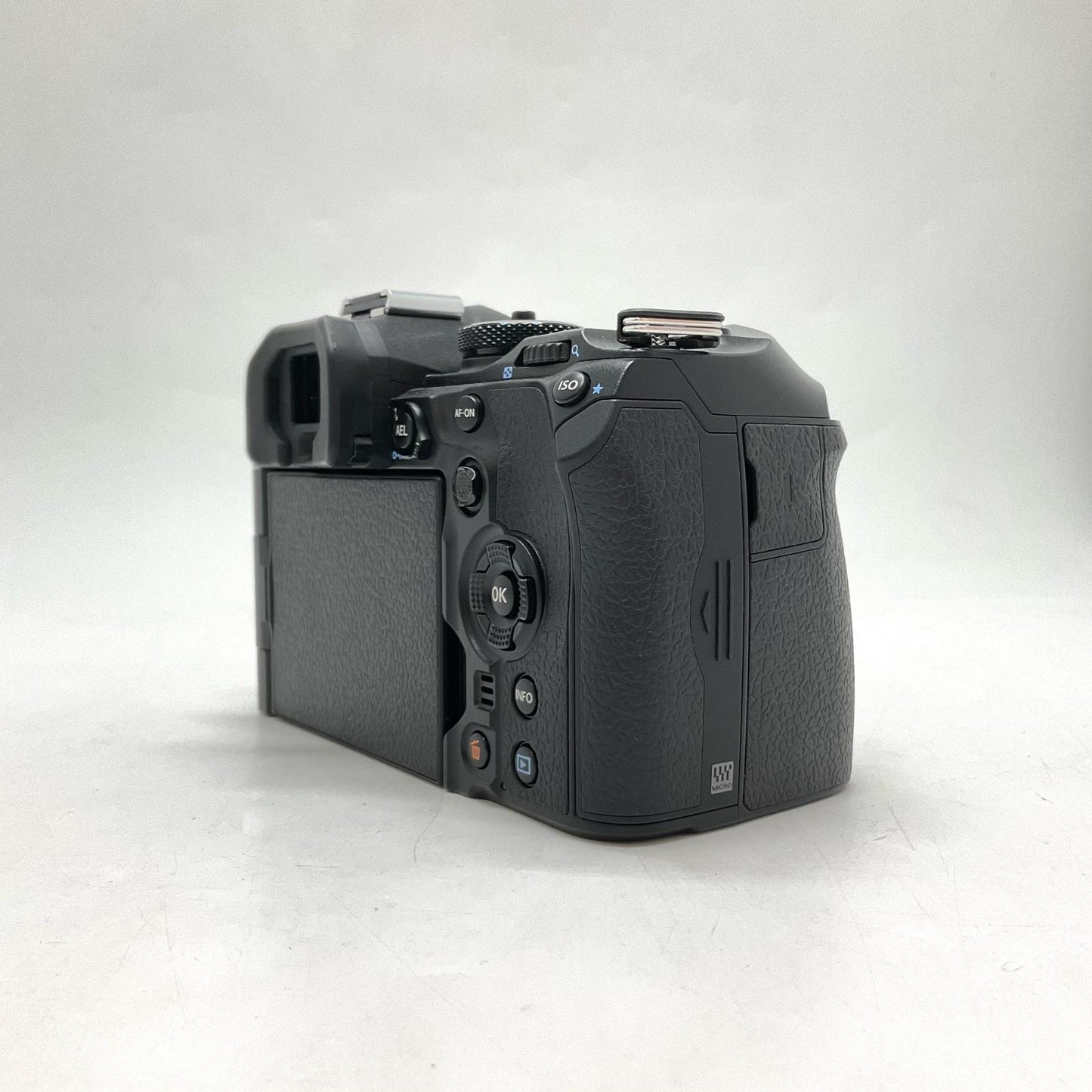 【全額返金保証】【最速発送】OM SYSTEM デジタル一眼 OM-1 Mark II ボディ ブラック 美品 動作確認済