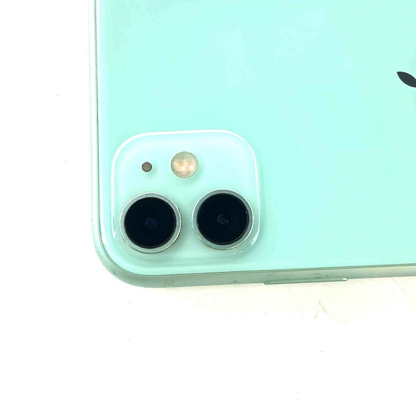 【全額返金保証】【最速発送】Apple iPhone iPhone 11 128GB グリーン Softbank 白ロム 動作確認済 84%