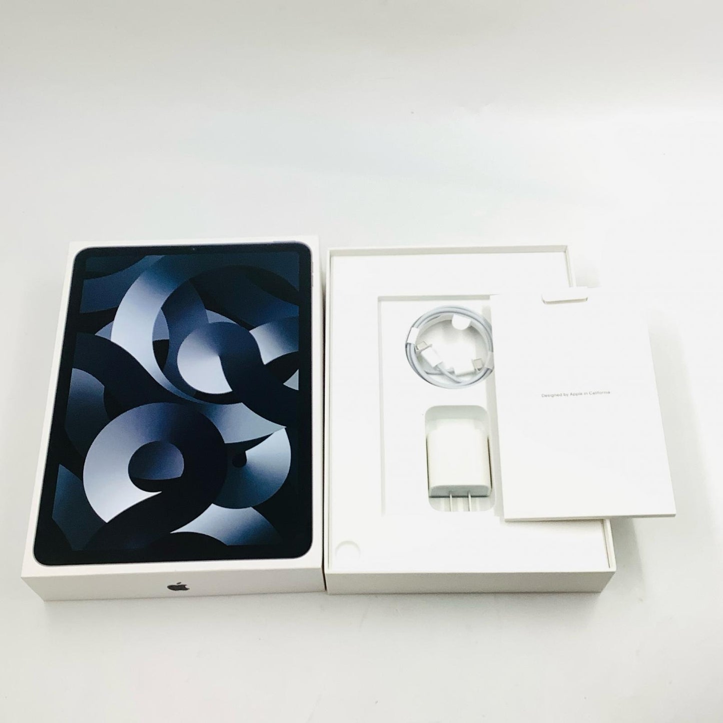 【全額返金保証】【最速発送】Apple iPad Air 10.9インチ 第5世代 64GB スペースグレイ Wi-Fi 美品 動作確認済