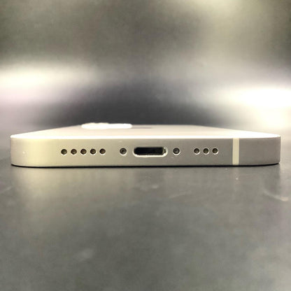 【全額返金保証】【最速発送】Apple iPhone iPhone 12 64GB ホワイト au 白ロム 美品 動作確認済 84%