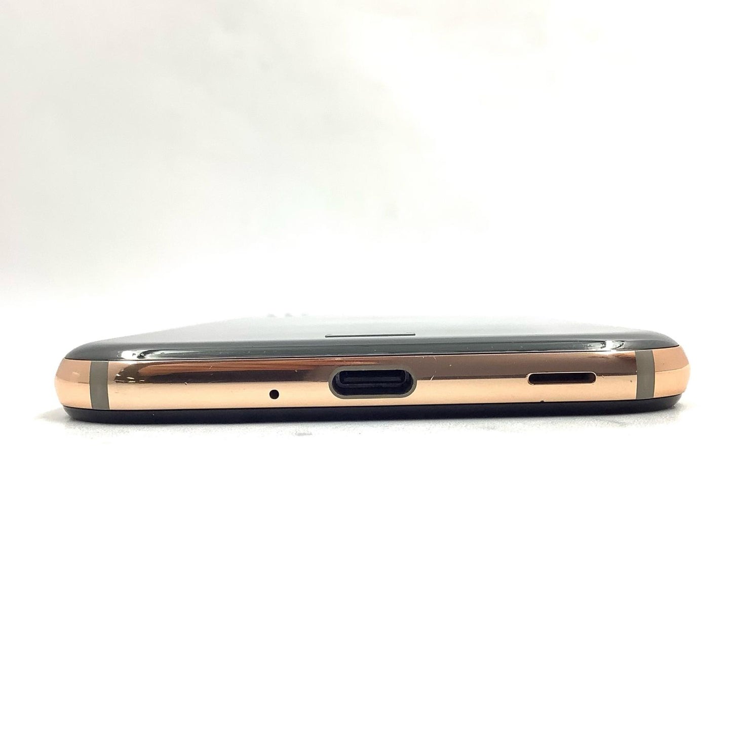 【全額返金保証】【最速発送】SHARP AQUOS R 64GB Softbank 605SH 白ロム 美品 動作確認済