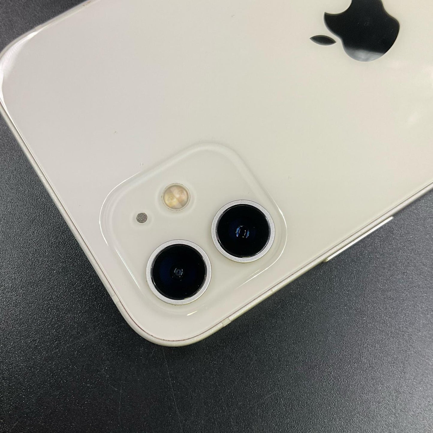 【全額返金保証】【最速発送】Apple iPhone iPhone 12 64GB ホワイト Softbank 白ロム 動作確認済 87%