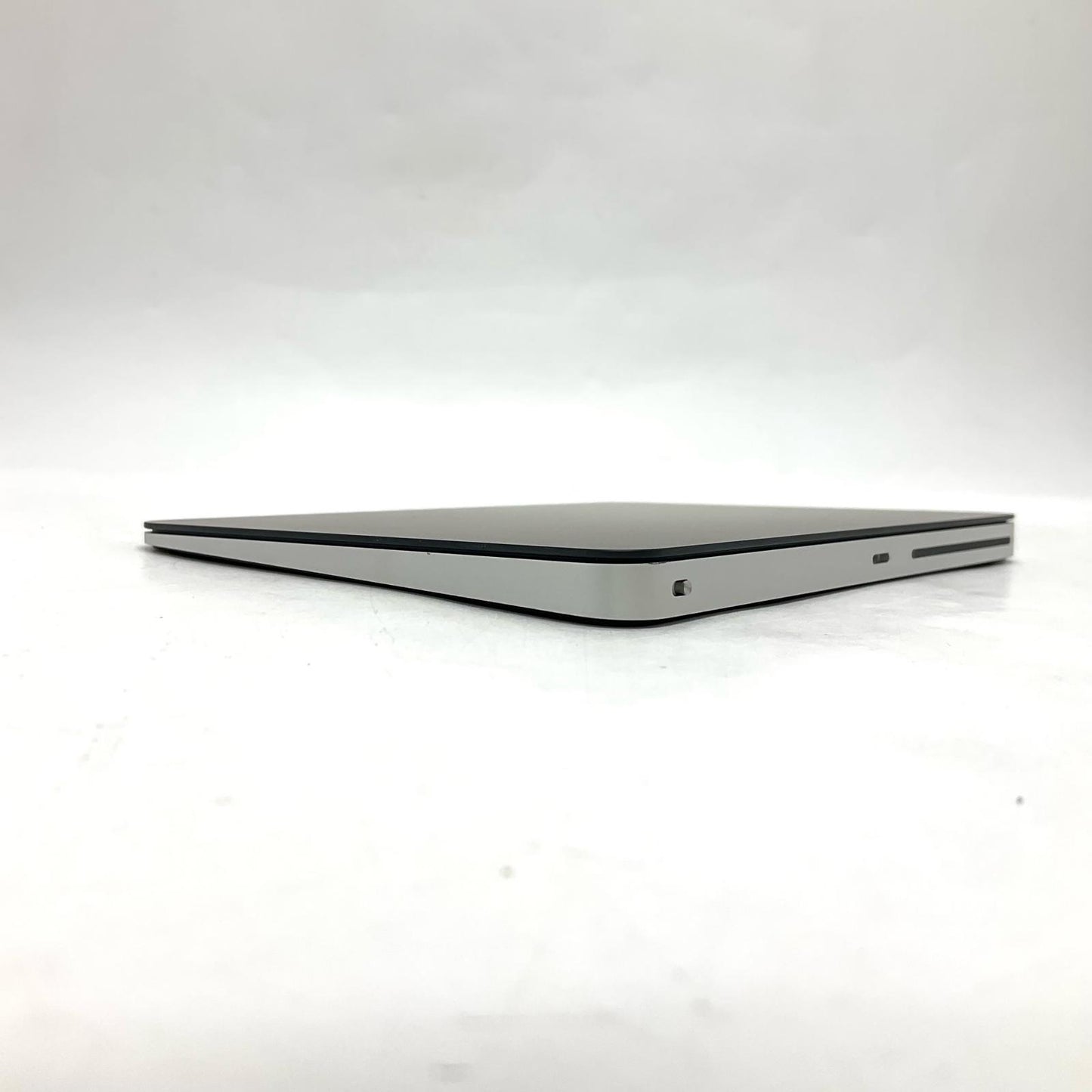 【全額返金保証】【最速発送】Apple Magic Trackpad 2 MJ2R2J/A 美品 動作確認済