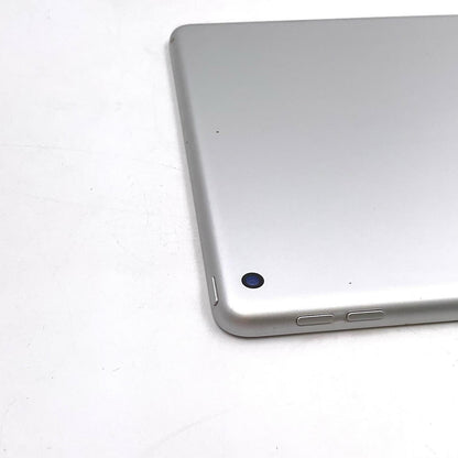 【全額返金保証】【最速発送】Apple iPad iPad 10.2インチ 第9世代 64GB シルバー Wi-Fi 美品 動作確認済